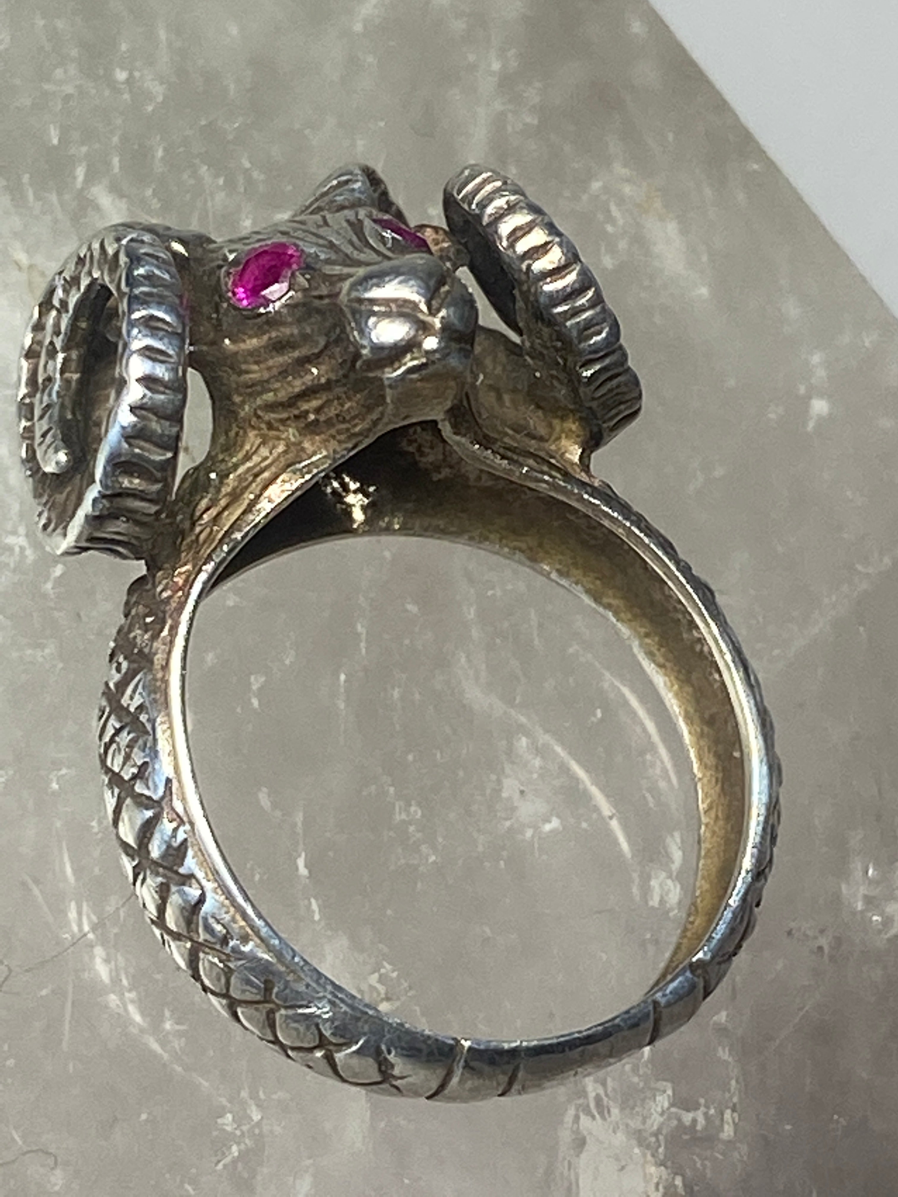 Aries hot sale pinky ring