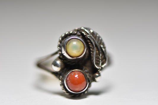 Navajo ring Coral MOP sterling silver girls women Size  5.75