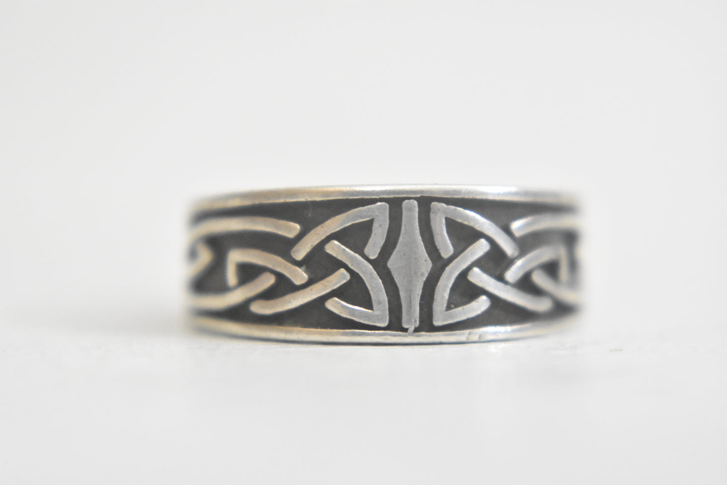 Celtic ring  size 5.50 Celtic knot band sterling silver pinky boys girls women