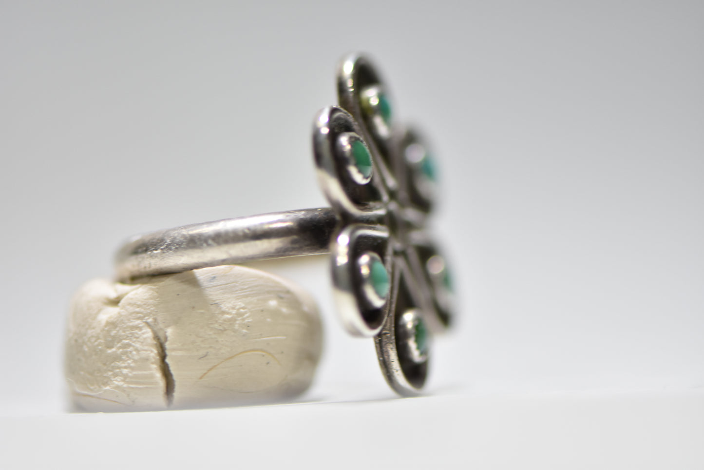 Zuni ring flower turquoise petite point sterling silver women