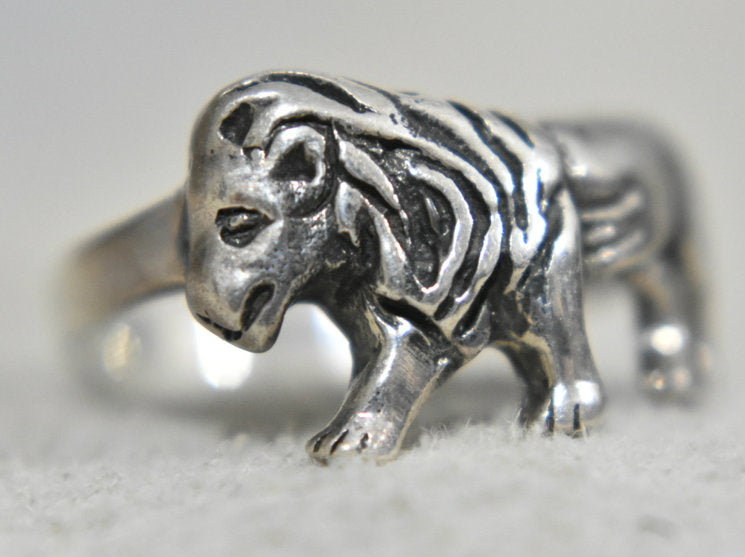 Lion Ring Big Cat Sterling Silver Leo Birthday August Size 6.5