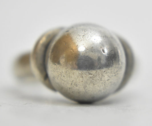 Vintage round ball sterling silver ring or band  size 6.75