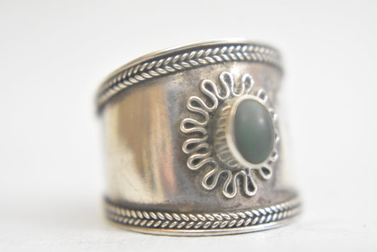 Cigar Band Size  7.25 green stone ring sterling silver  women