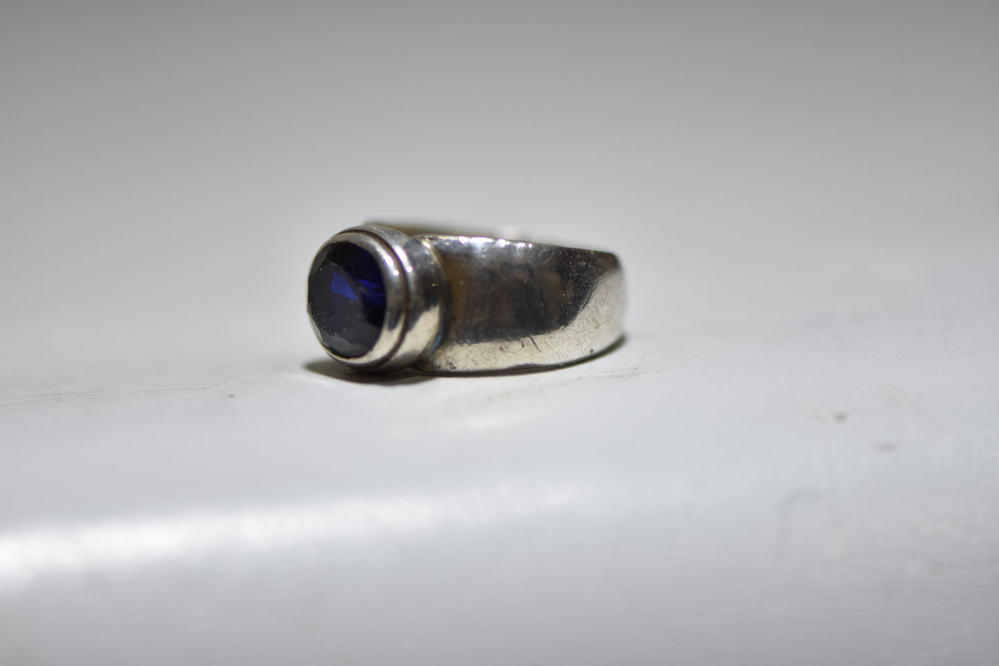 Deep blue ring cocktail thumb band sterling silver women men Size 7.50