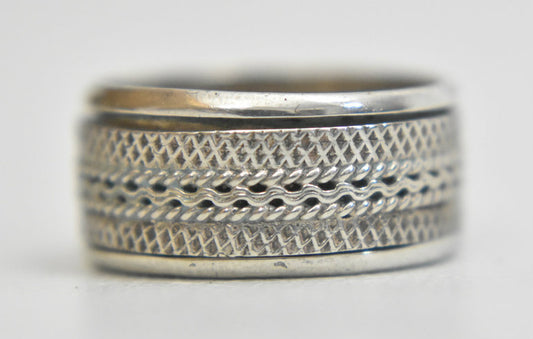Vintage spinner ring sterling silver ring or thumb band size 8.50