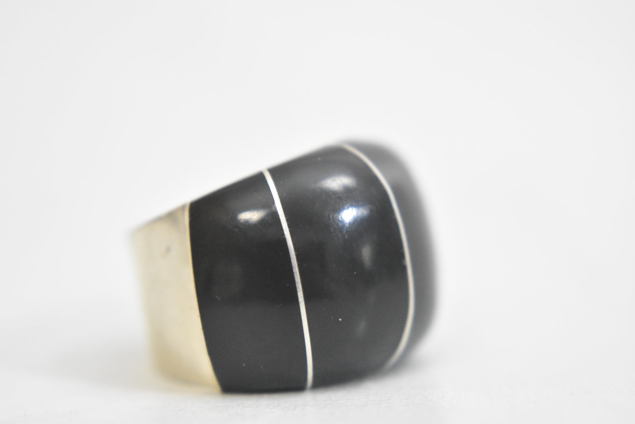 black onyx ring  size 5.50 dome band women sterling silver Mexico Size  5.5