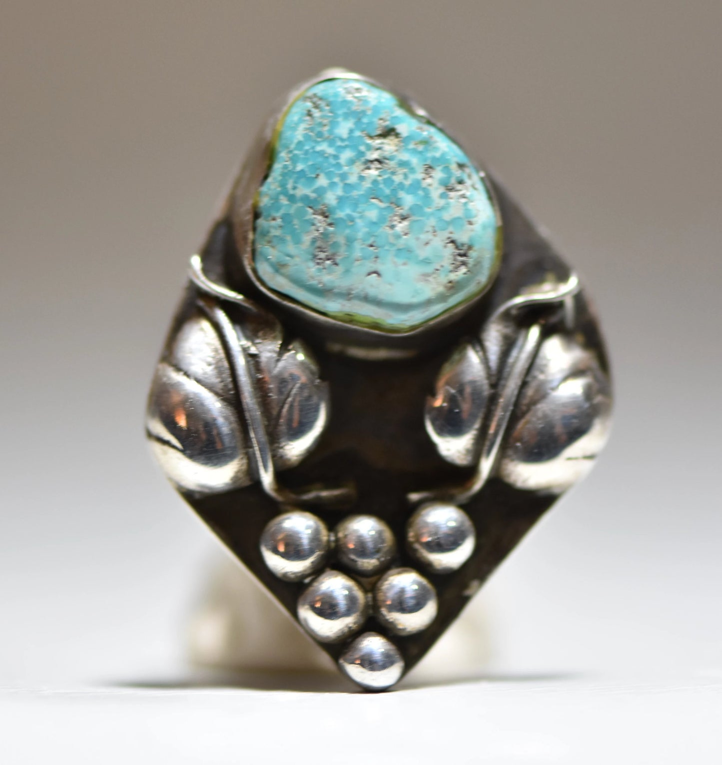 Turquoise ring Navajo leaves floral sterling silver