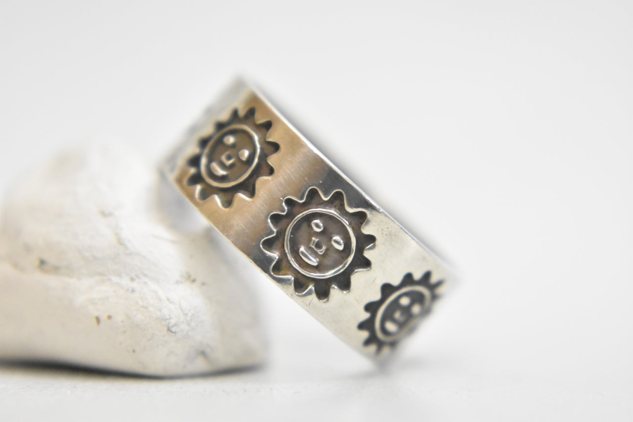sun ring  sterling silver band Mexico southwest women Size 8.25