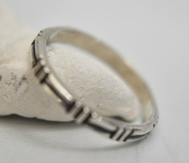 Vintage stacker ring slender sterling silver band thumb band size 6.75