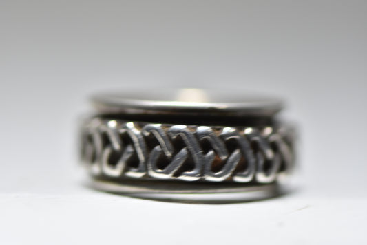 Celtic spinner ring size 6.50 band Irish knots  sterling silver