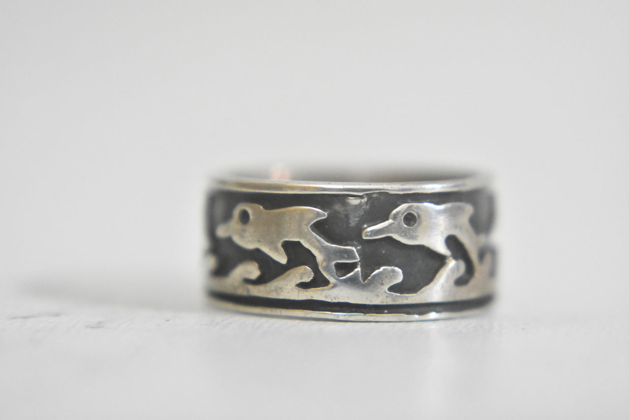 Dolphin ring surfer waves  pinky band sterling silver women  Size  5.25