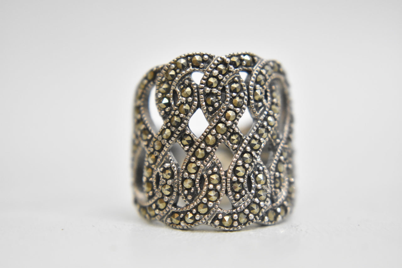 Marcasite ring  pinky Art Deco Sterling Silver Women  Size  4.75