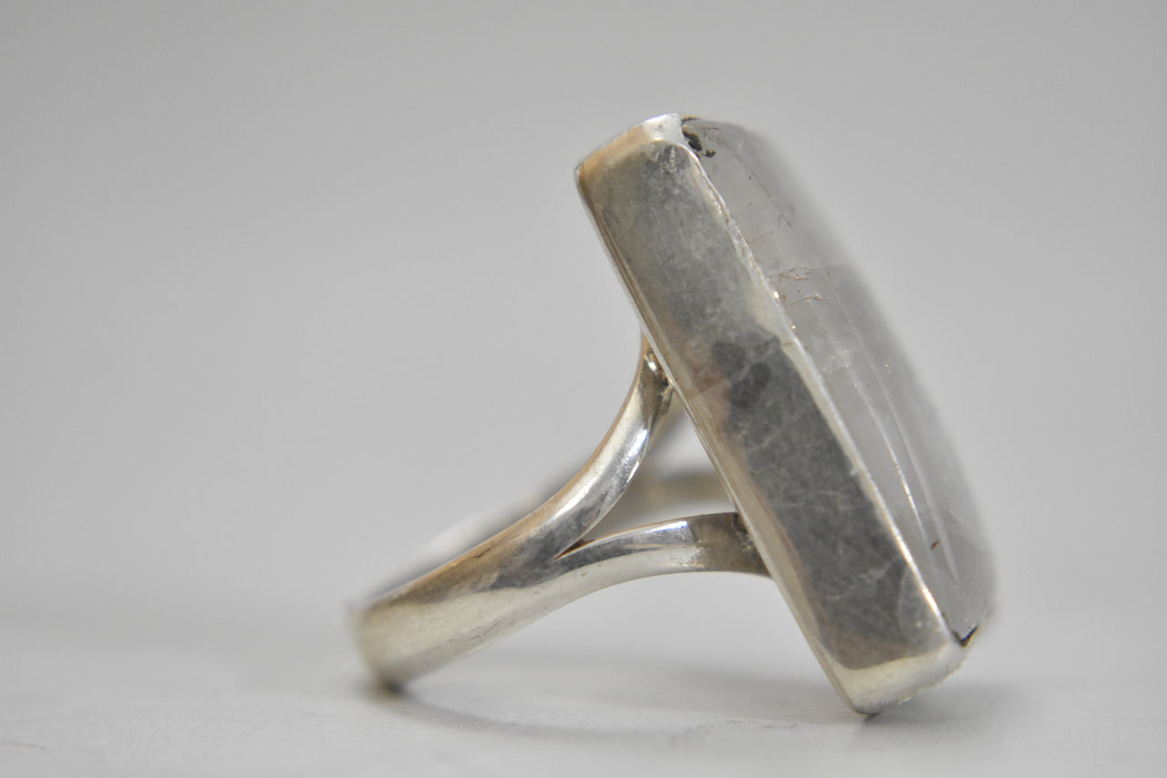 long moonstone ring  design women sterling silver  Size 7
