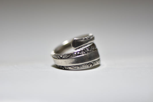 Spoon Ring Towle Vines Floral Vintage Pinky Band Sterling Silver Women Size  4