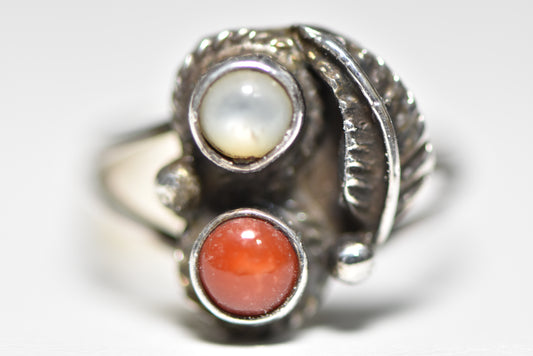 Navajo ring Coral MOP sterling silver girls women Size  7