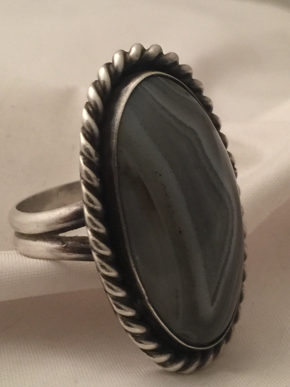 Vintage Sterling Silver Southwest Tribal Agate Ring  Size 10 Weight 14.9g