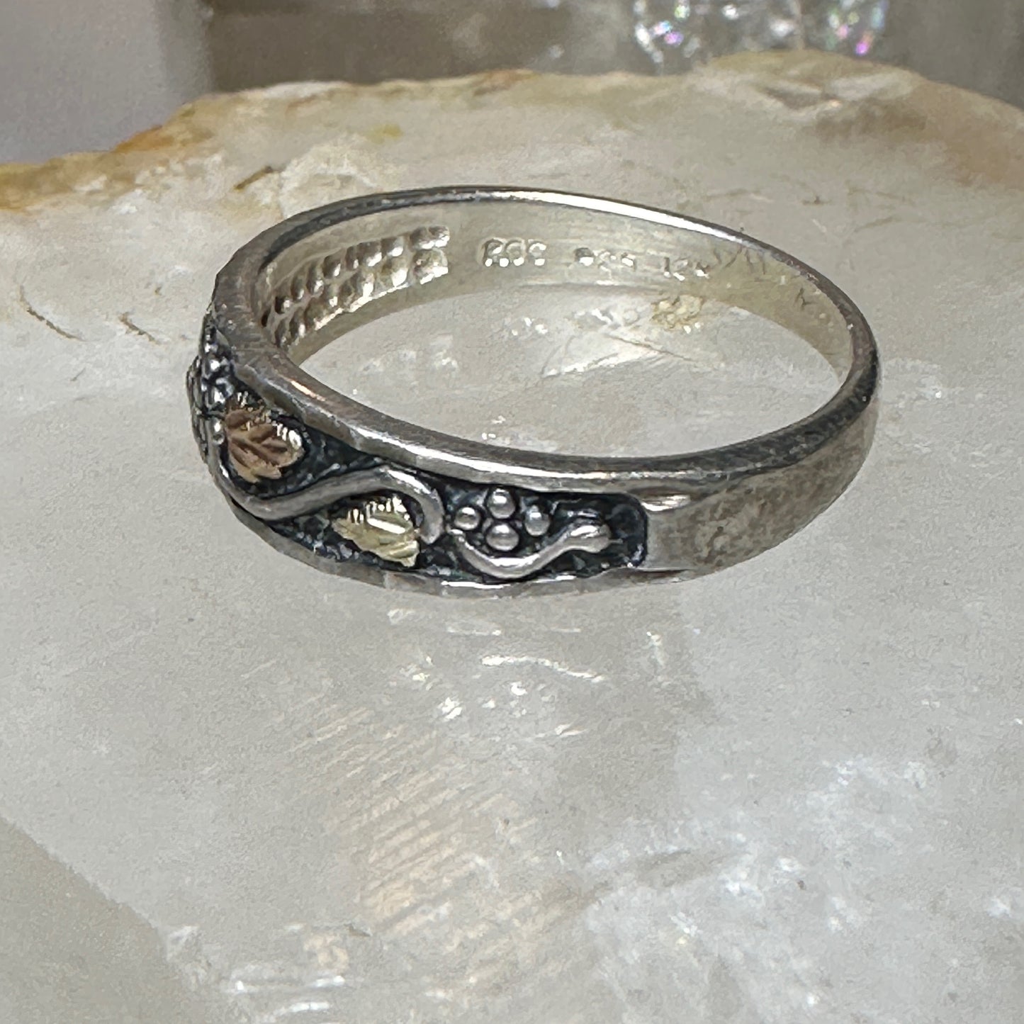 Black Hills Gold ring  leaves band size 9.75  sterling silver women  men