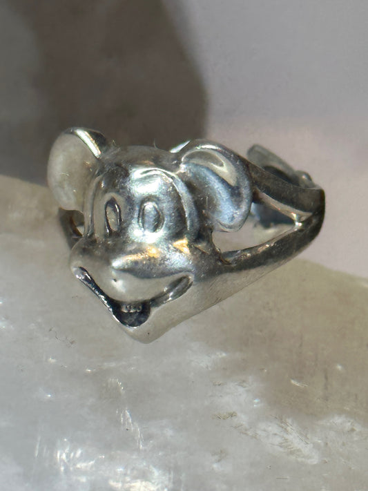 Mouse ring Face hands  character size 7.50  band sterling silver women