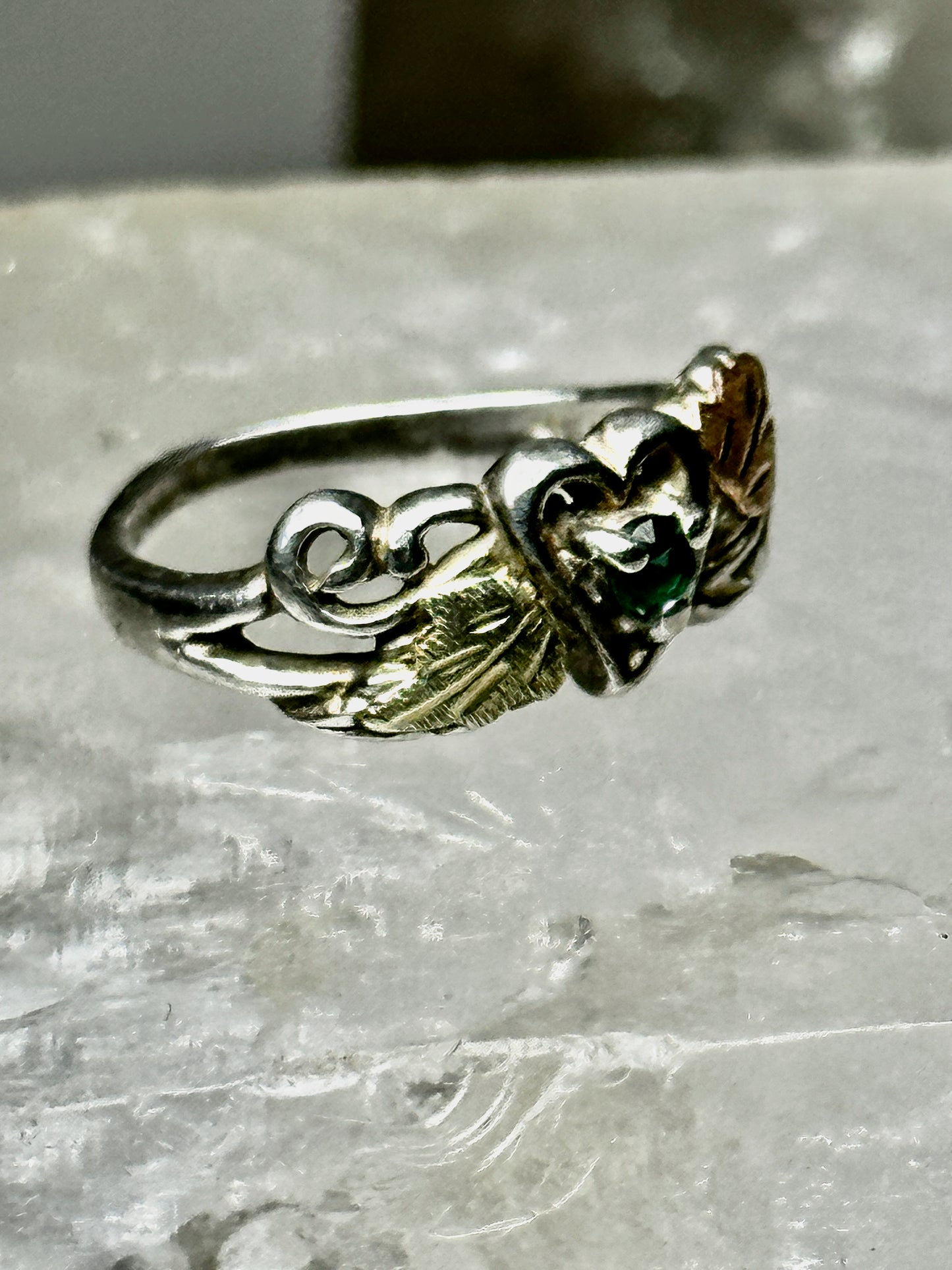 Black Hills Gold ring heart pinky leaves baby band size 3.50 sterling silver women girls