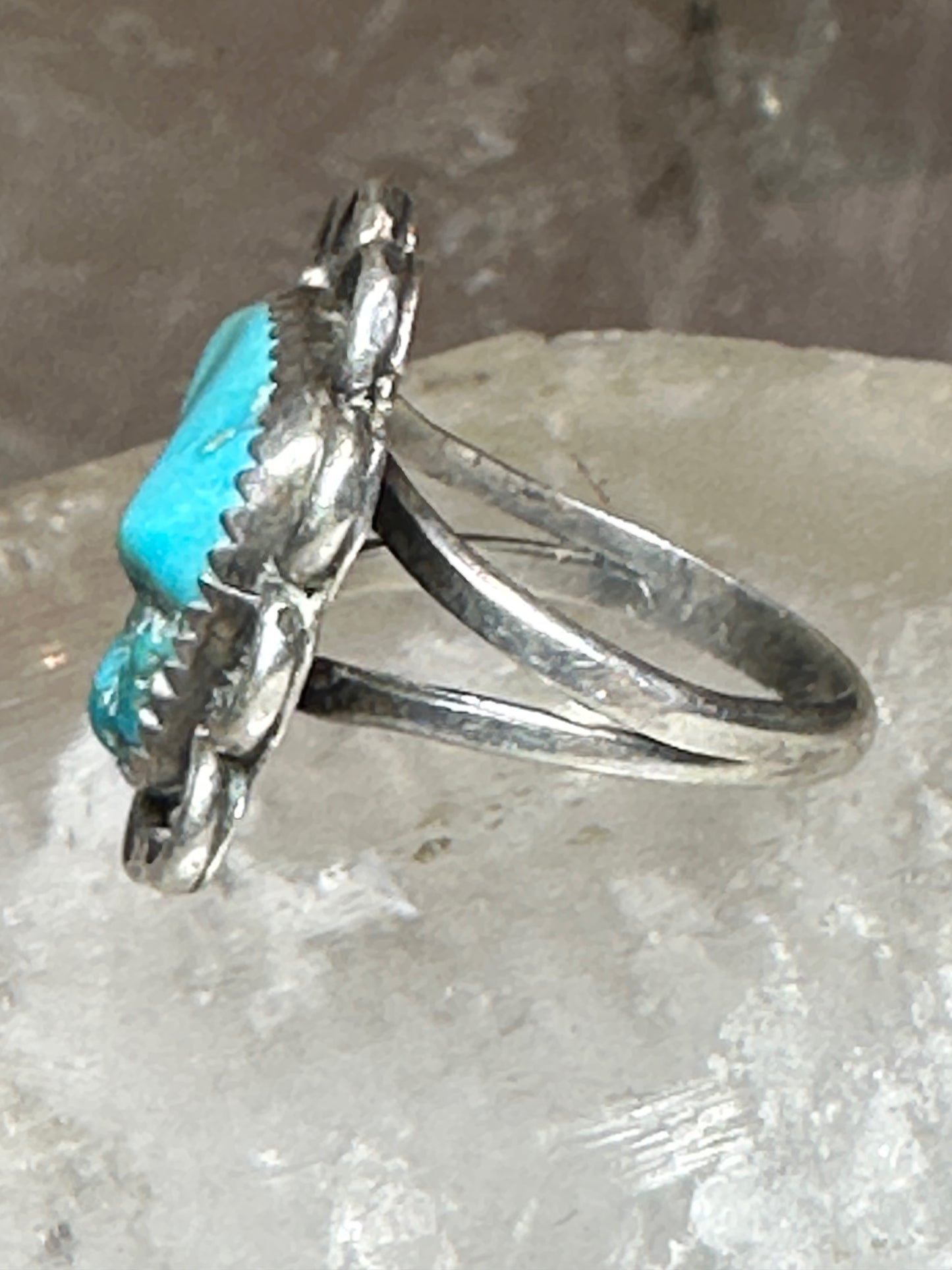 Turquoise ring size 6 Navajo flower  sterling silver women