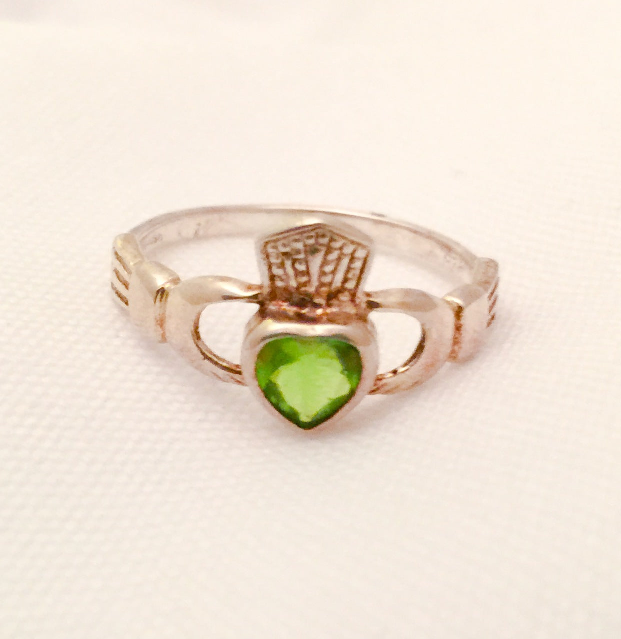 Vintage Claddagh Sterling Silver Ring with Emerald Crystal Size 7.25