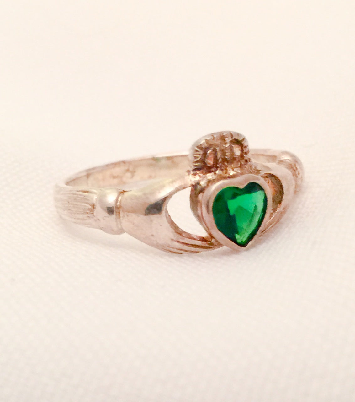 Vintage Claddagh Sterling Silver Ring with Green Stone Size 9