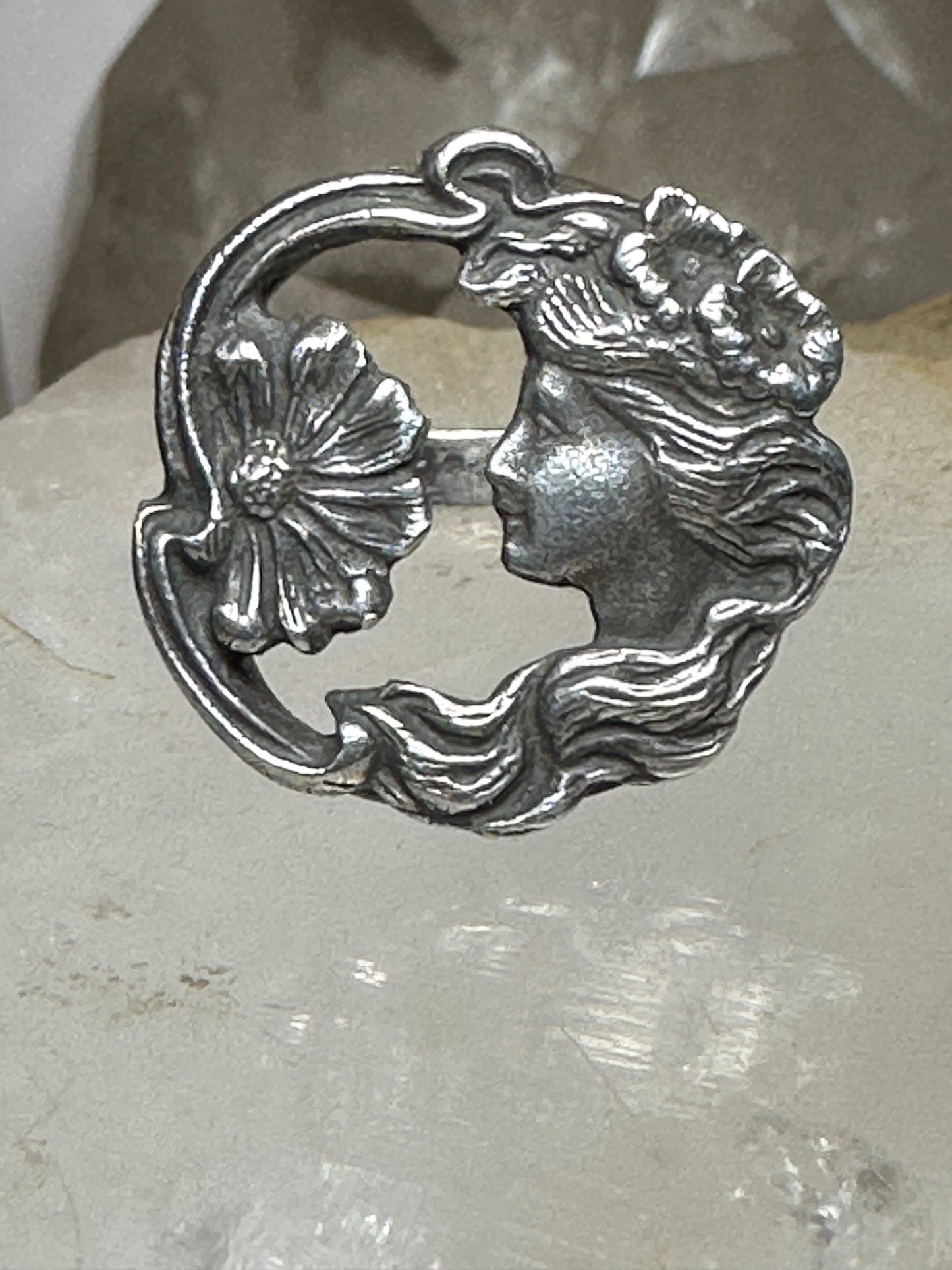 Face ring figurative Art Deco floral flower band  size 7 sterling silver women