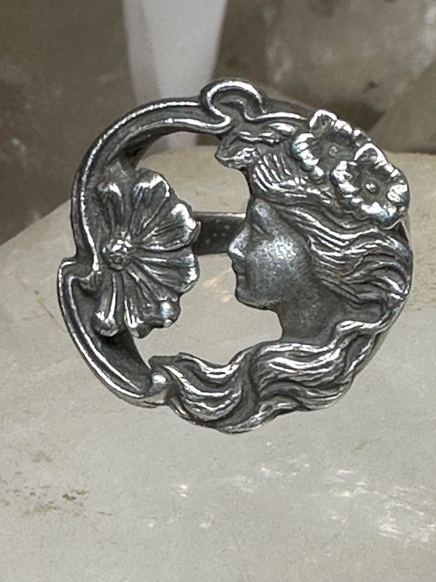 Face ring figurative Art Deco floral flower band  size 7 sterling silver women