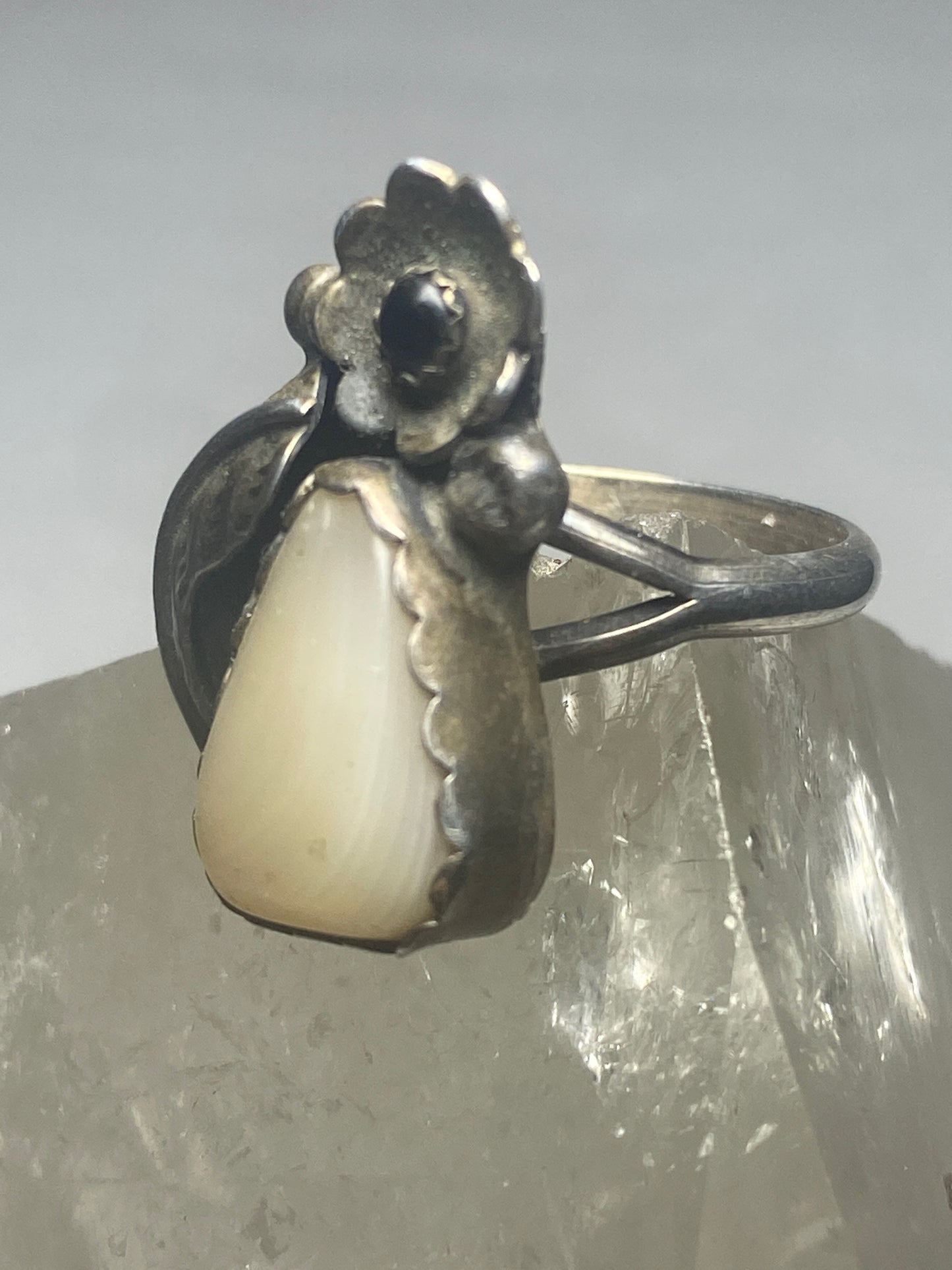 Mother of Pearl ring leaf Navajo tribal southwest sterling silver