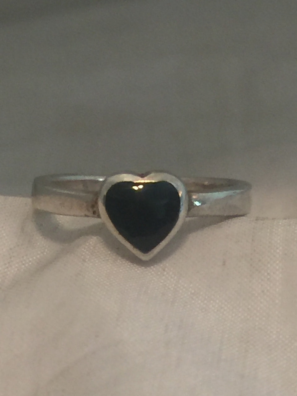 Onyx Heart Vintage Sterling Silver Ring Band  Size 6.25    2.5g