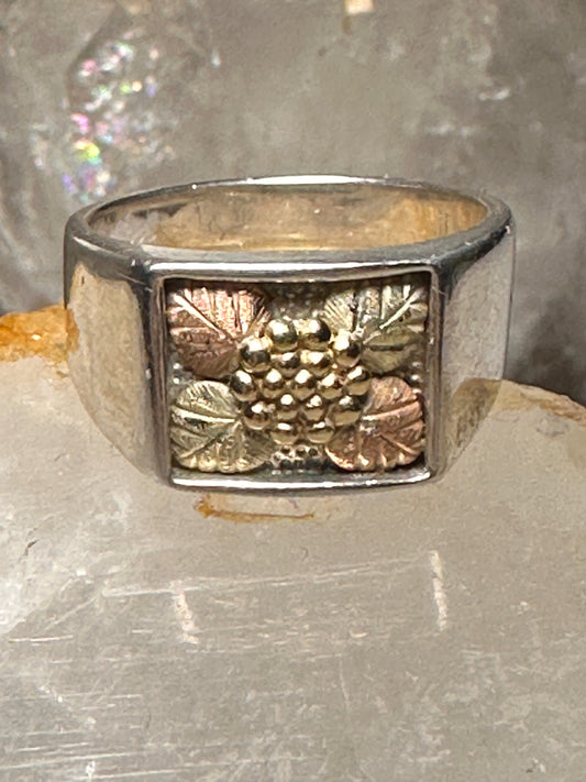 Black Hills Gold ring size 6.75 leaves band sterling silver women  men