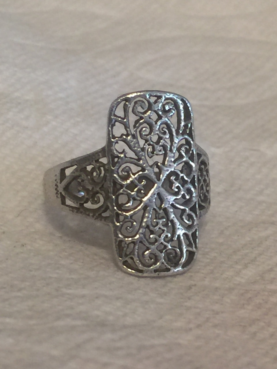 Vintage Sterling Silver Filigree Ring  Size  7.75   2.4g