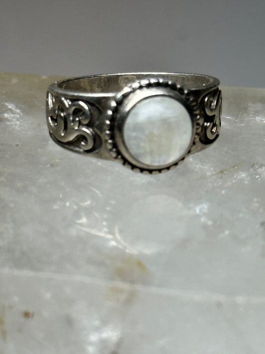 Moonstone ring size 8  boho sterling silver women