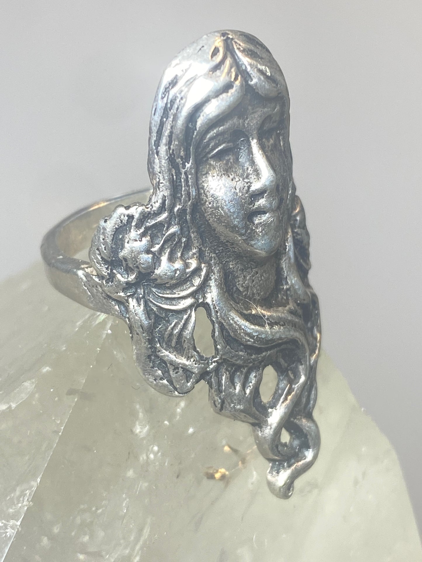 Face ring flowing hair Art Nouveau size 6  band sterling silver