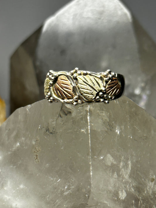 Black Hills Gold ring leaves band size 6.25 sterling silver women