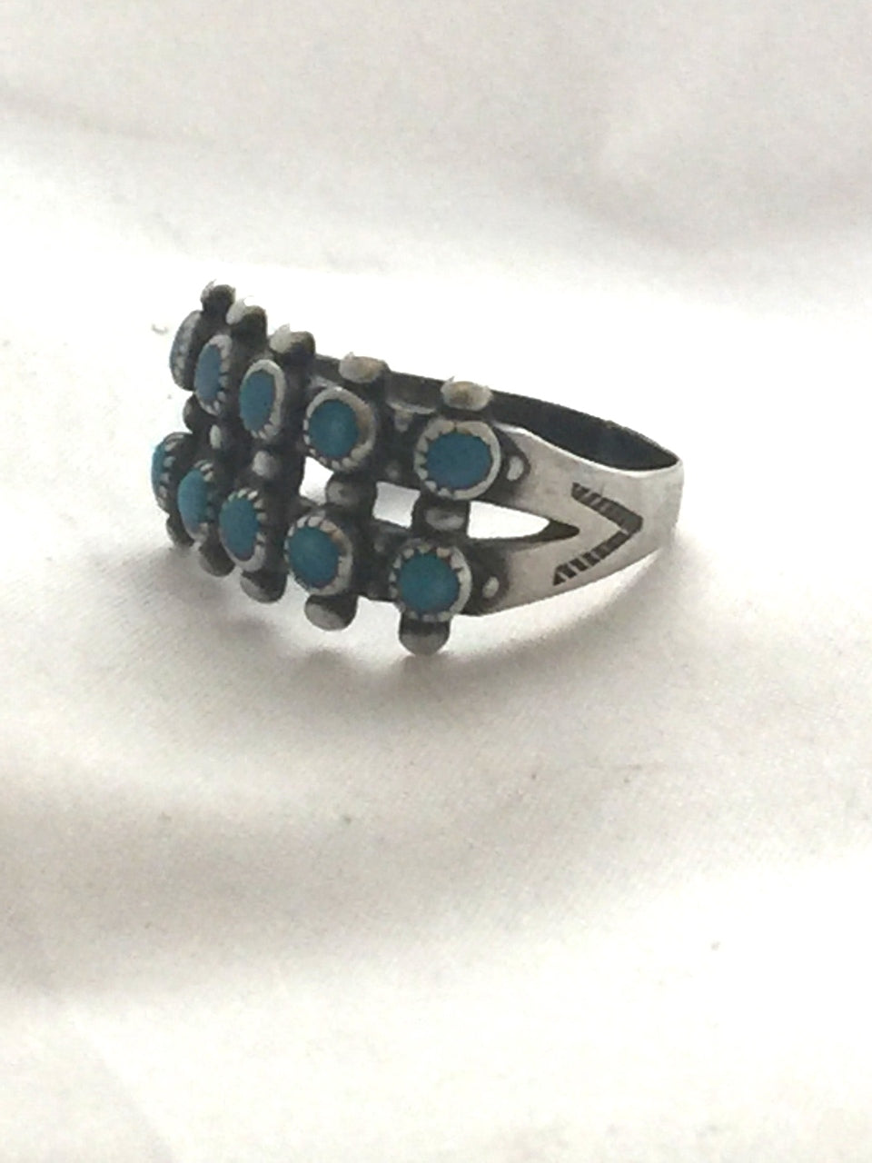 Vintage Sterling Silver Turquoise Southwest Tribal Ring  Petite Pointe Size 6.25  5g