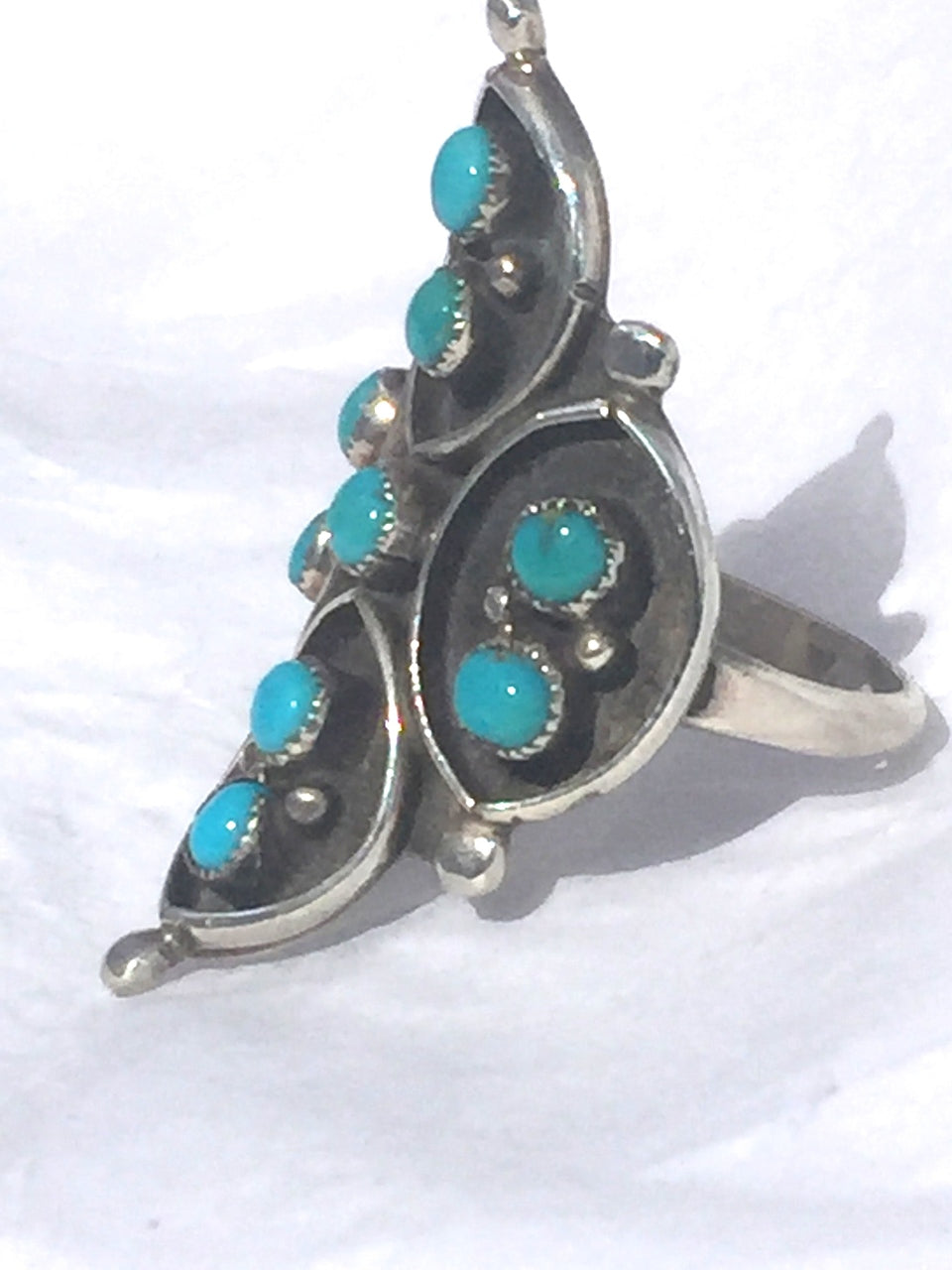 Vintage Sterling Silver Southwest Tribal Turquoise Ring Petite Pointe  Size 8.75 6.9g