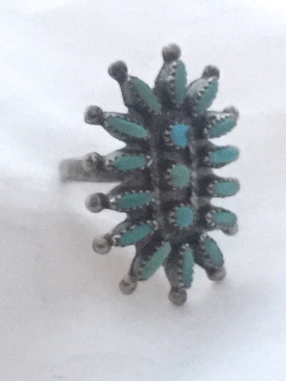 Vintage Sterling Silver Turquoise Southwest Tribal Ring Petite Pointe  Size 4.5  4.4g