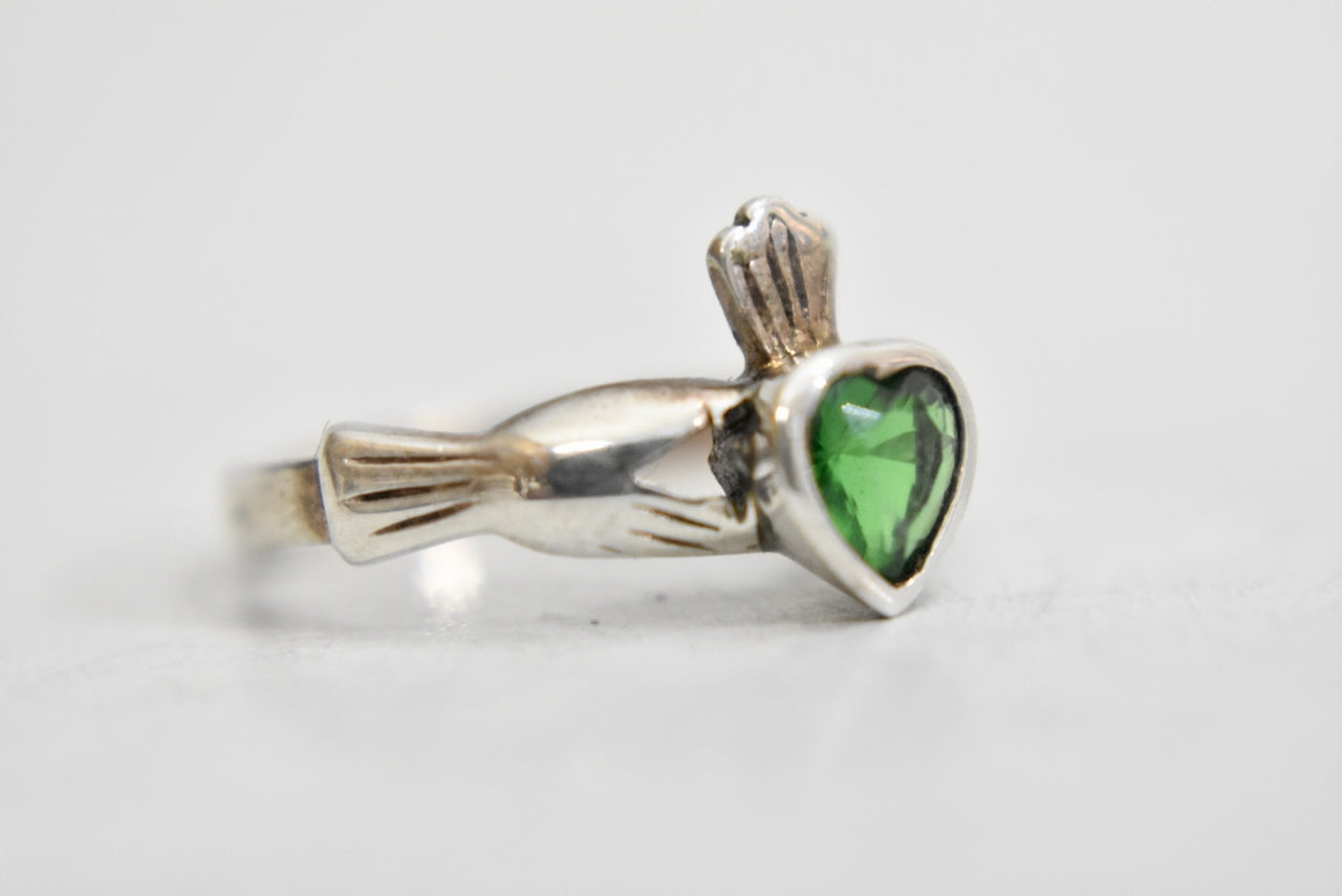 Claddagh ring Size 6.25 vintage green crystal sterling silver ring friendship band love