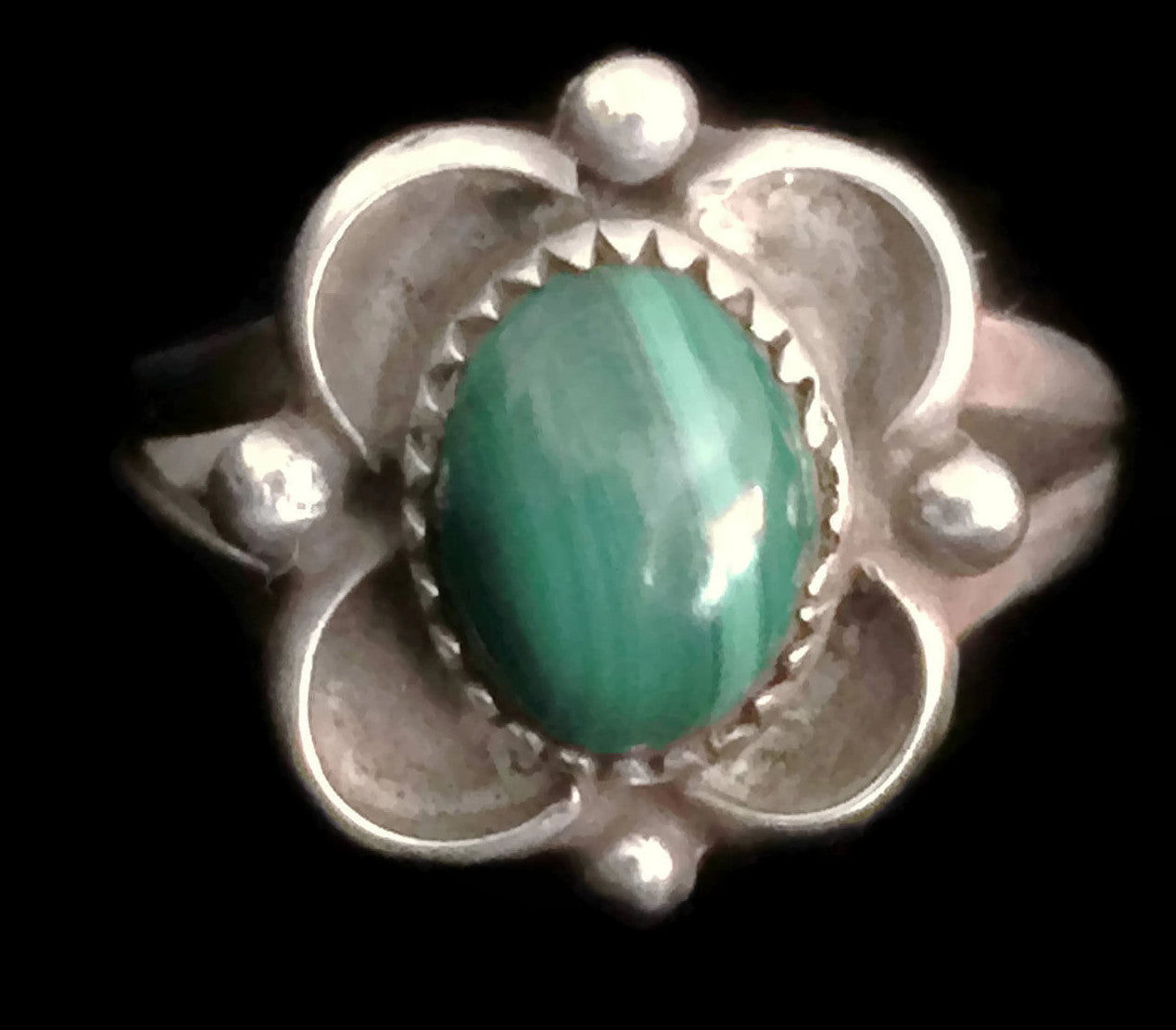 Navajo Ring Malachite Flower Sterling Silver Size 7.25
