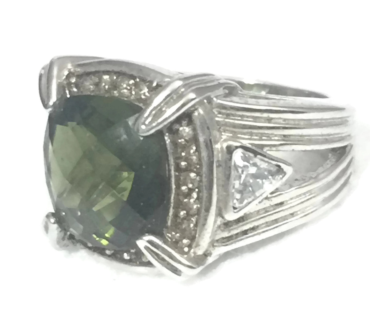 Vintage Green Ring Stone Sterling Silver  Size 5.50